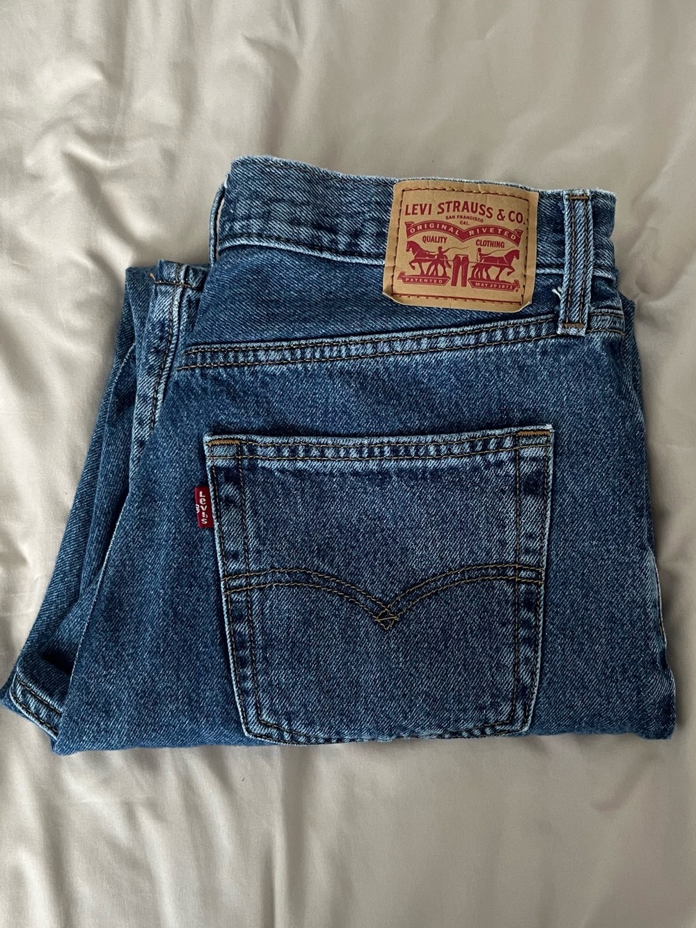 Levi's ‘94 baggy jeans